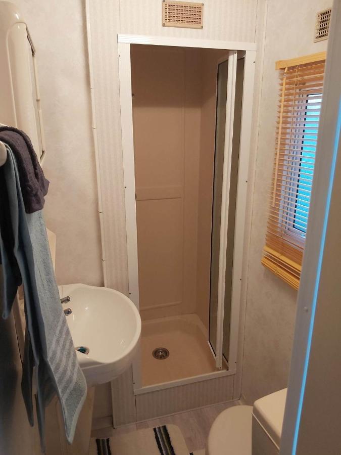 Caravan 2 Bedroom - New Camping Ideal دي هان المظهر الخارجي الصورة
