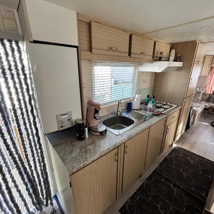 Caravan 2 Bedroom - New Camping Ideal دي هان المظهر الخارجي الصورة